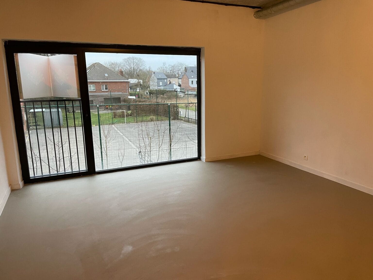 WhatsApp Image 2025-02-19 at 15.03.47 (1)