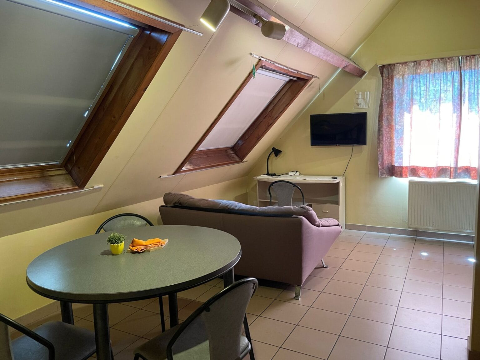 PHOTO-2025-05-01-16-00-01